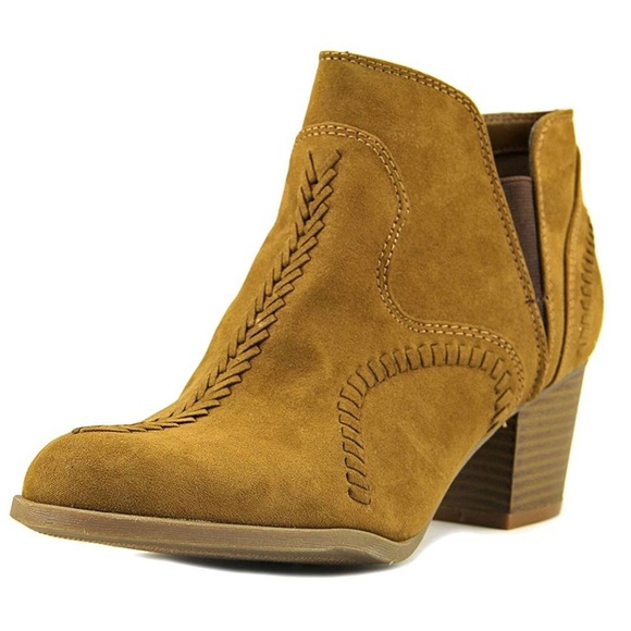Indigo Shoes - 🔵 INDIGO RD Satori Ankle Suede Booties - Size 9